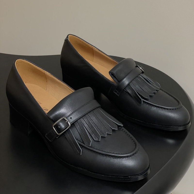 L0r0 P1ana loafers